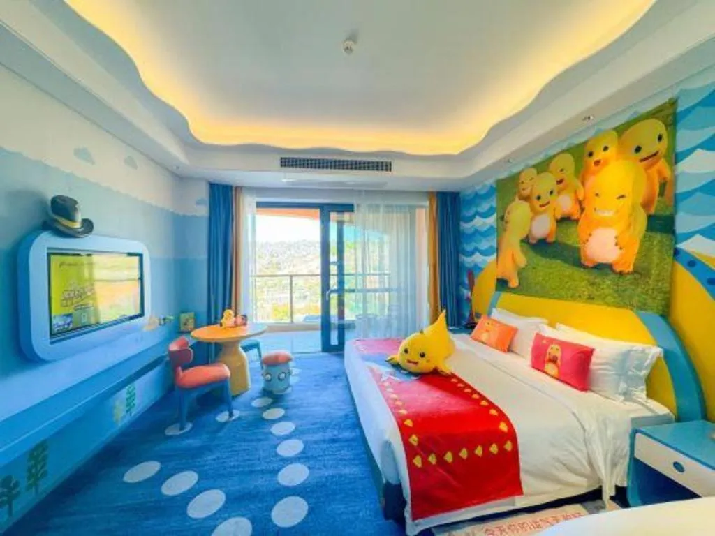 Bed in Dolphin Bay Hotel