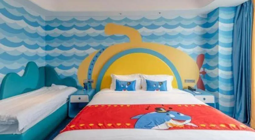 Bed in Dolphin Bay Hotel