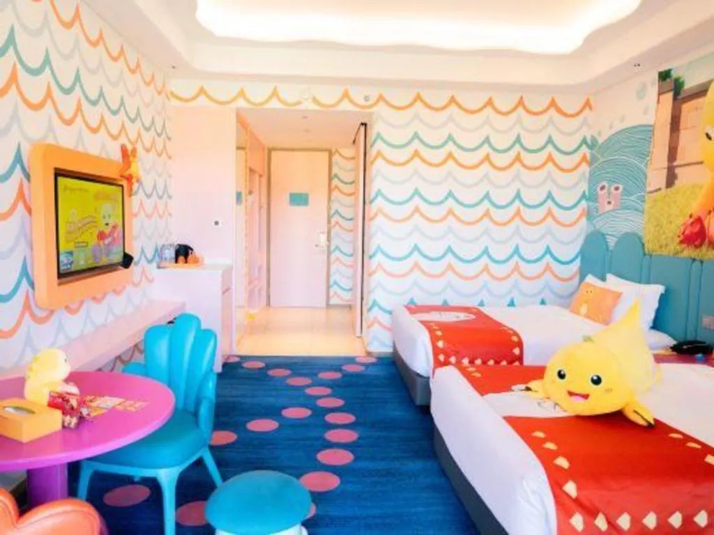 Bed in Dolphin Bay Hotel