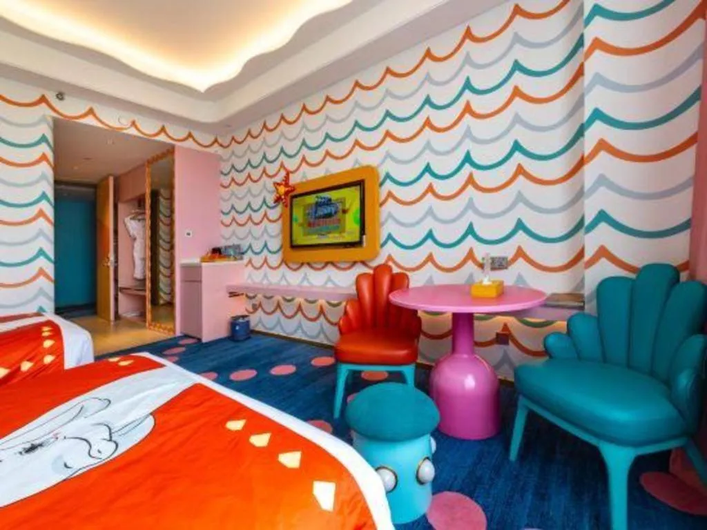 Bed in Dolphin Bay Hotel