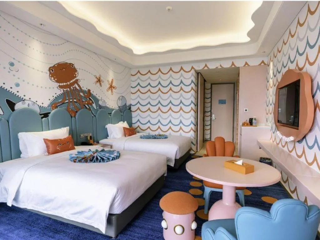 Bed in Dolphin Bay Hotel