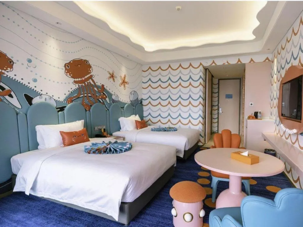 Bed in Dolphin Bay Hotel