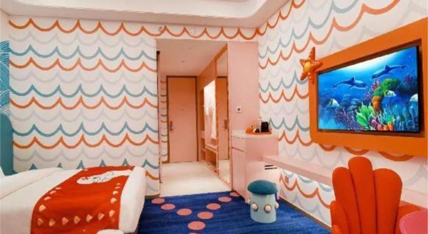 Bed in Dolphin Bay Hotel