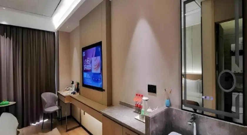 Gya Hotel Jurong England International