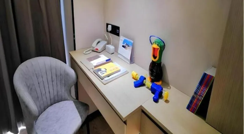 Gya Hotel Jurong England International