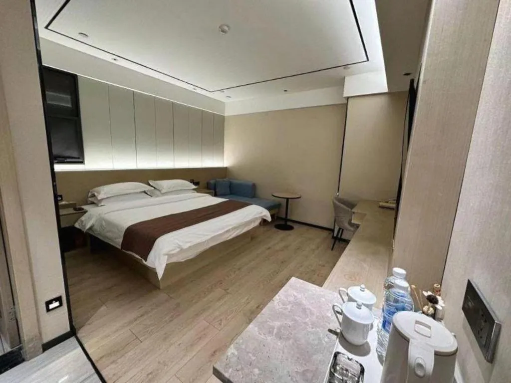 Bed in Gya Hotel Jurong England International