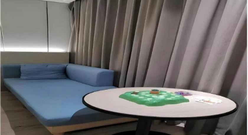 Gya Hotel Jurong England International