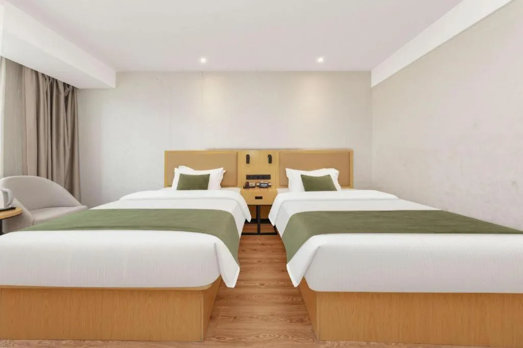 Bed in GreenTree Inn Ganzhou Gan County Bus Station