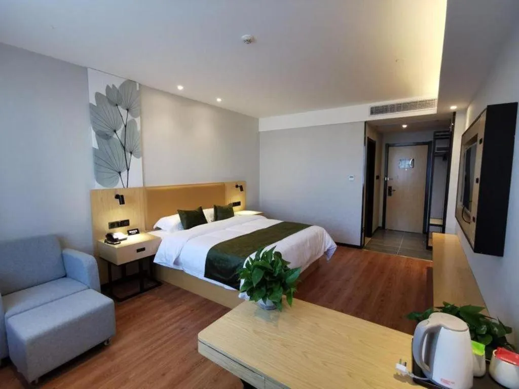 Bed in GreenTree Inn Ganzhou Gan County Bus Station