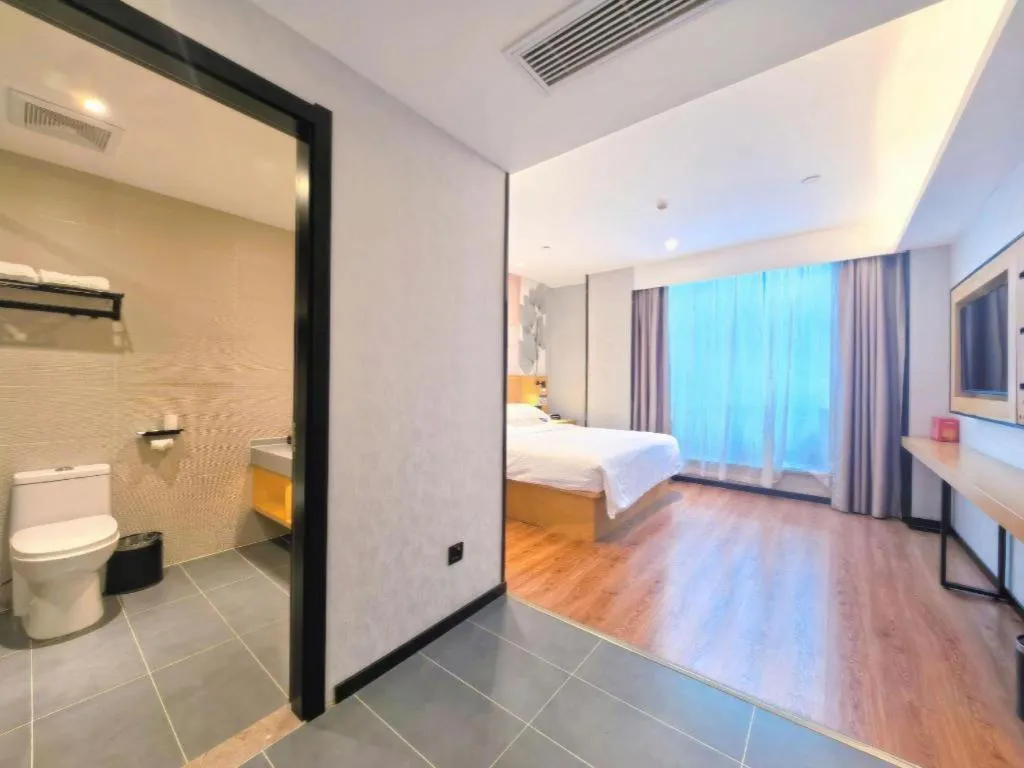 Bed in GreenTree Inn Ganzhou Gan County Bus Station