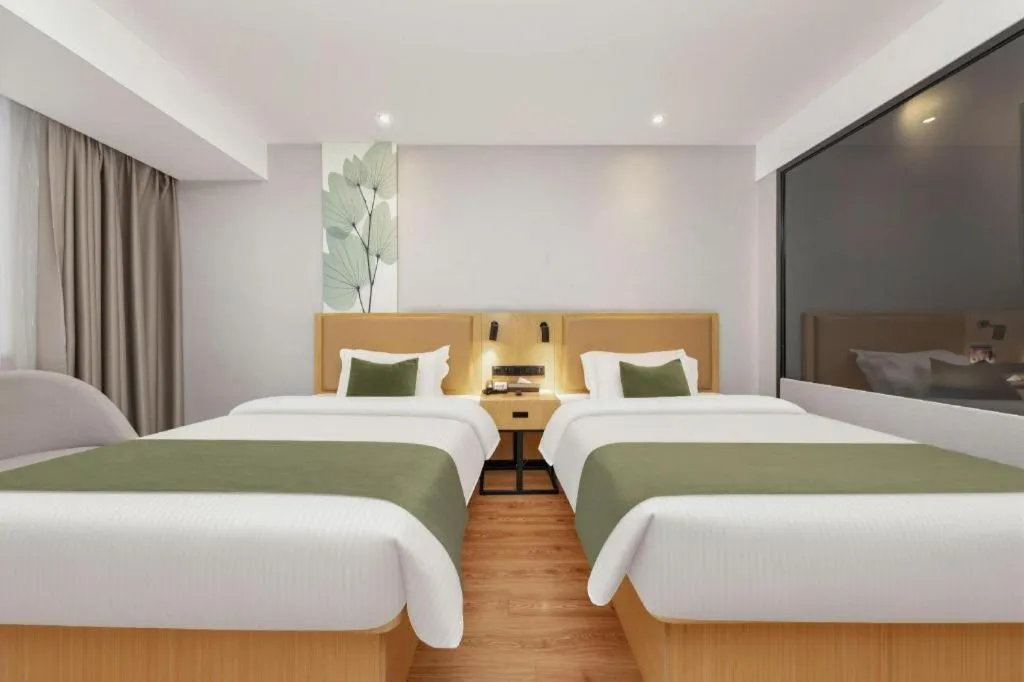 Bed in GreenTree Inn Ganzhou Gan County Bus Station