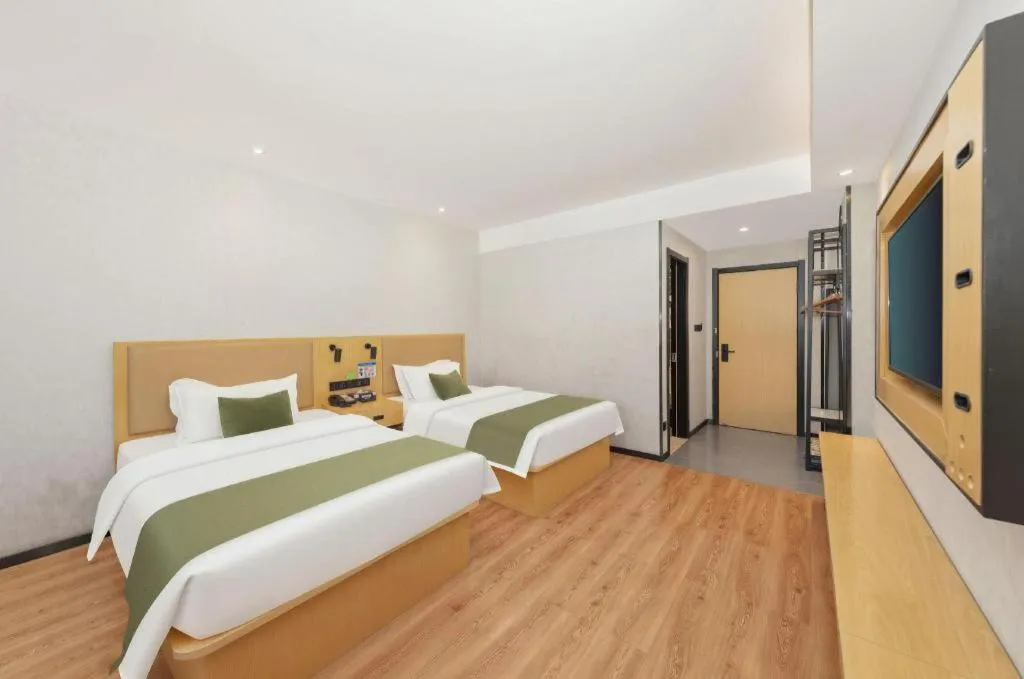 Bed in GreenTree Inn Ganzhou Gan County Bus Station