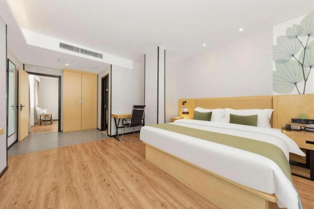 Bed in GreenTree Inn Ganzhou Gan County Bus Station