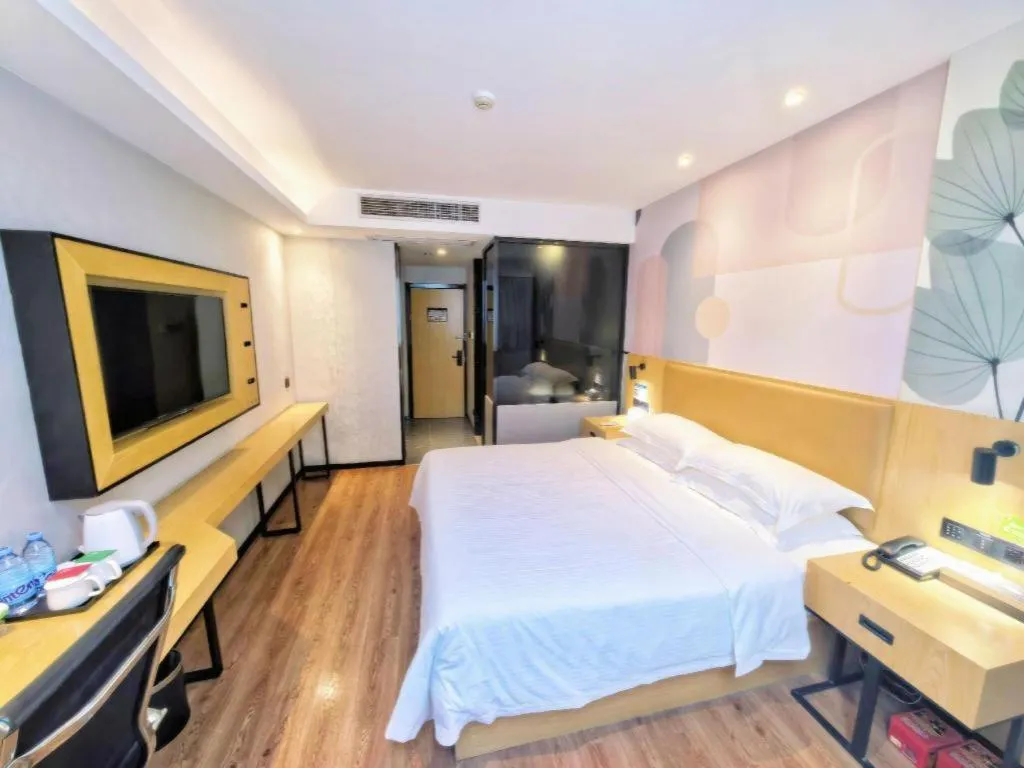 Bed in GreenTree Inn Ganzhou Gan County Bus Station