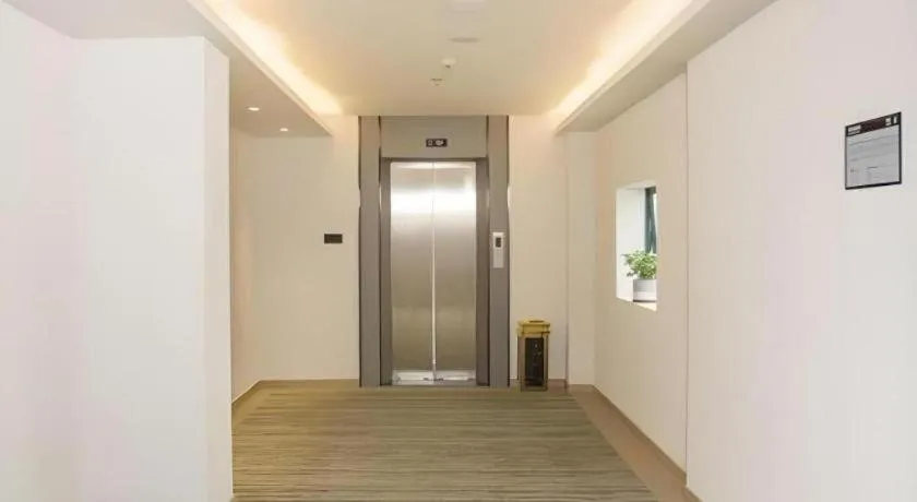 GreenTree Inn Express Taizhou Jiangyan Hardware City