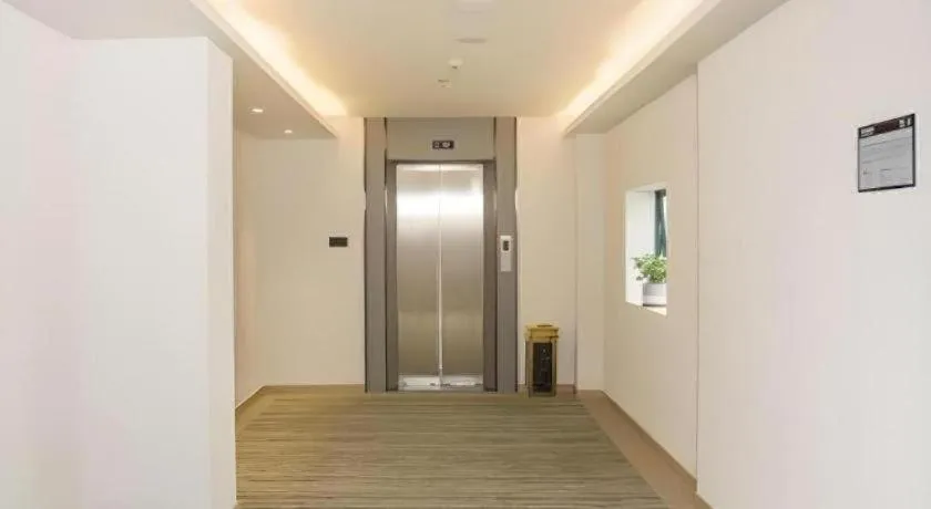 GreenTree Inn Express Taizhou Jiangyan Hardware City