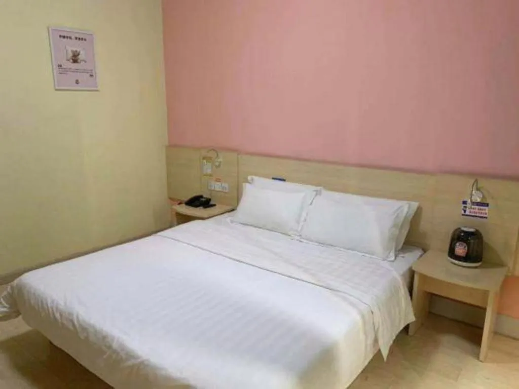 Bed in 7 Days Inn Zoucheng Chengqian East Road Yiwu Trade Market