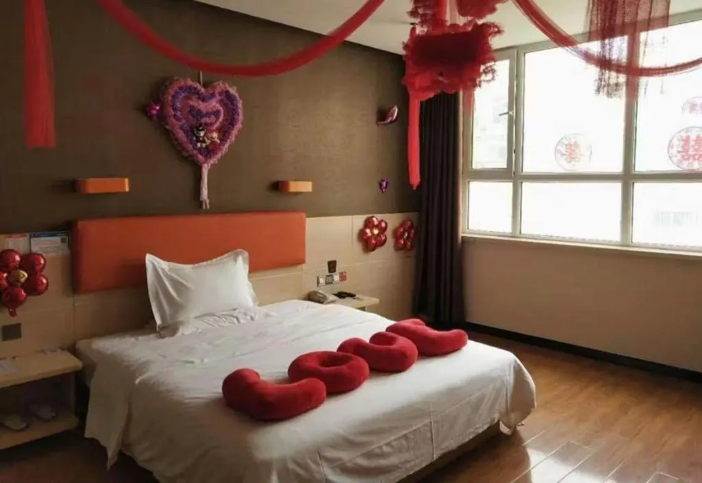 Bed in 7 Days Premium·Shihezi Passenger Terminal