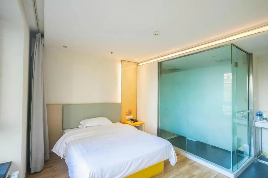 Bed in 7 Days Inn Harbin West Railway Station