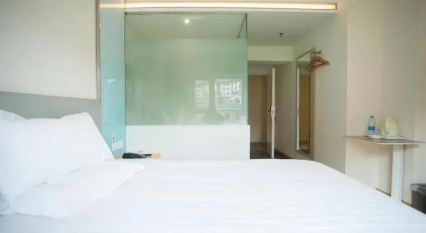 Bed in 7 Days Inn Harbin West Railway Station