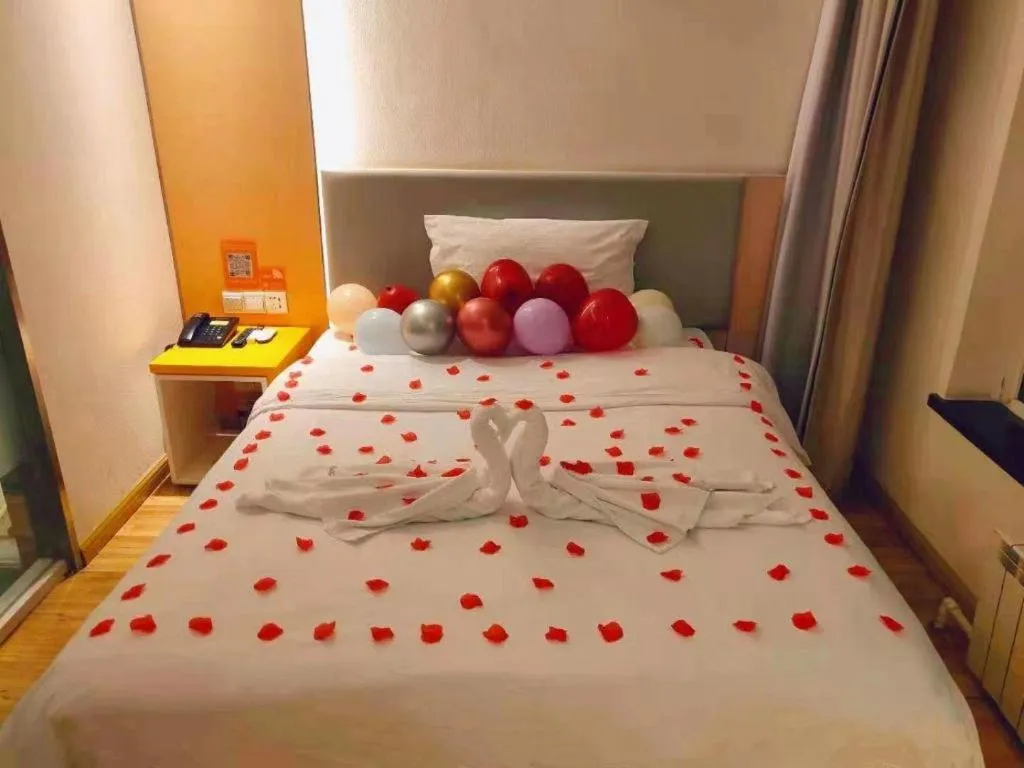 Bed in 7 Days Inn Harbin West Railway Station