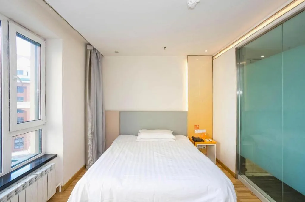 Bed in 7 Days Inn Harbin West Railway Station