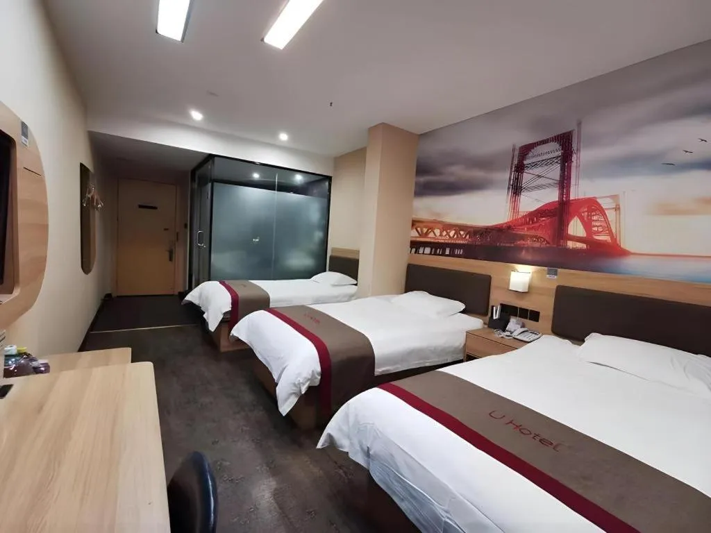 Bed in Thank Inn Hotel Anhui Fuyang Funan County Yunhe Dong Road