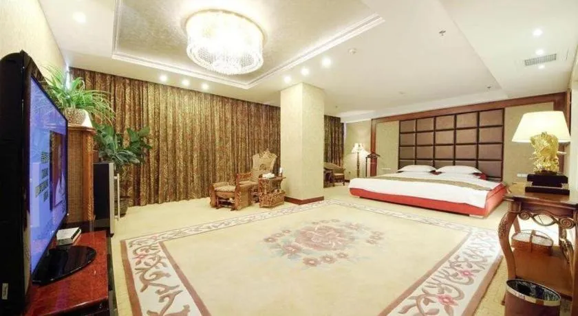 Bed in Junyu Grand Hotel Qinhuangdao