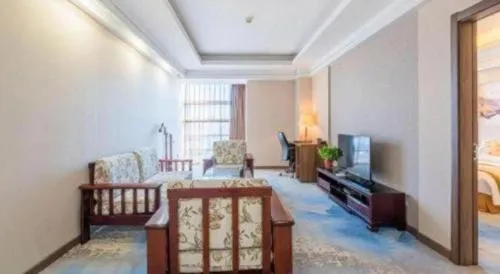 Junyu Grand Hotel Qinhuangdao