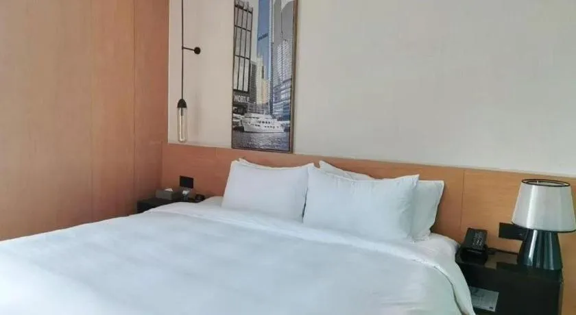 Bed in Quality Hotel Chengdu