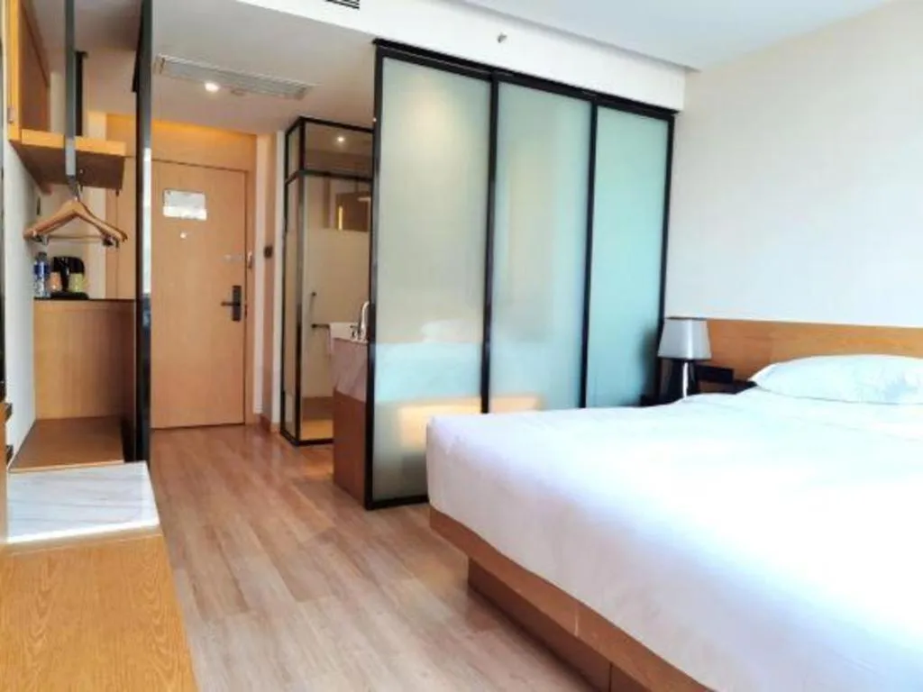 Bed in Quality Hotel Chengdu