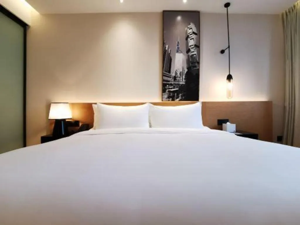 Bed in Quality Hotel Chengdu