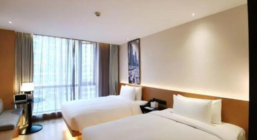 Bed in Quality Hotel Chengdu