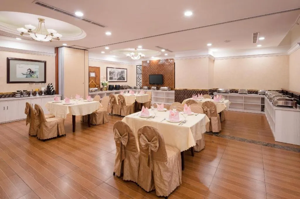 Xinyuan Hot Spring Hotel