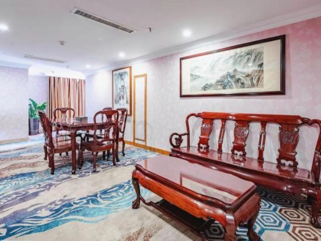 Xinyuan Hot Spring Hotel
