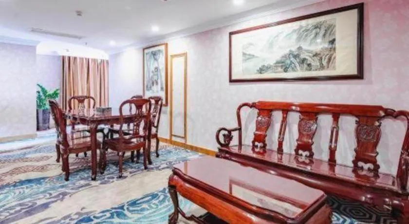 Xinyuan Hot Spring Hotel