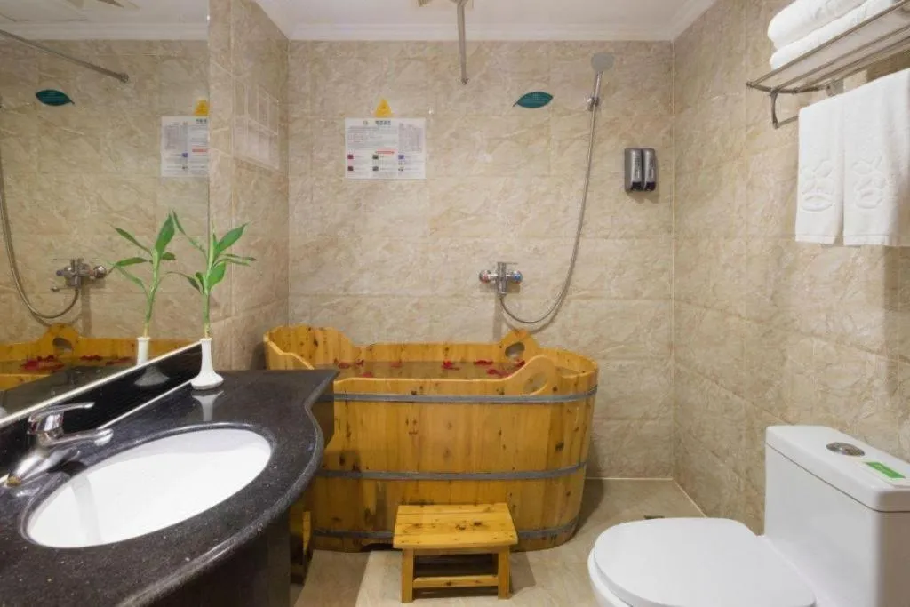 Xinyuan Hot Spring Hotel