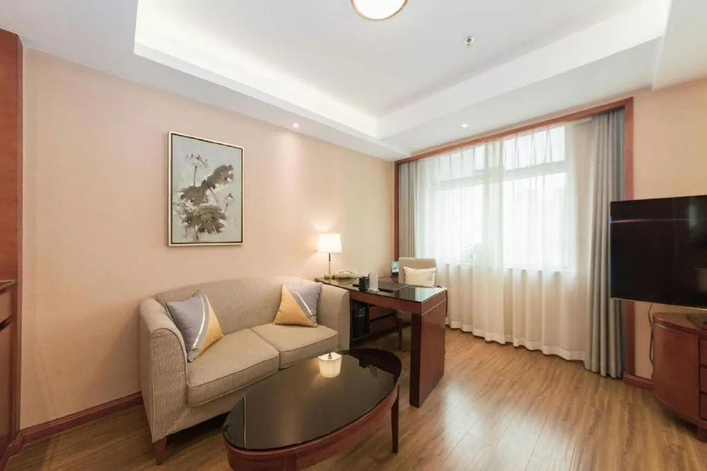 Dalian Liangyun Hotel