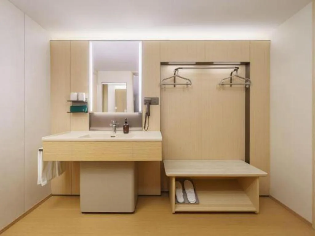 Dalian Liangyun Hotel