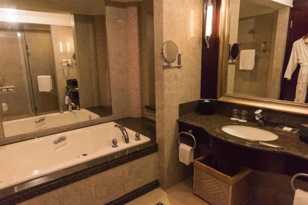 Dongguan MCB Lake Hotel