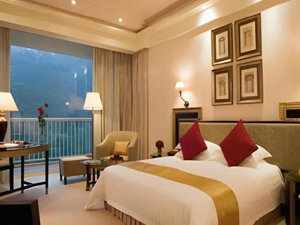 Bed in Dongguan MCB Lake Hotel