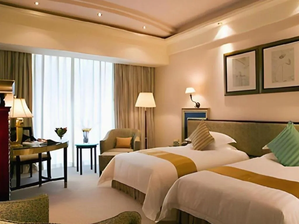 Bed in Dongguan MCB Lake Hotel