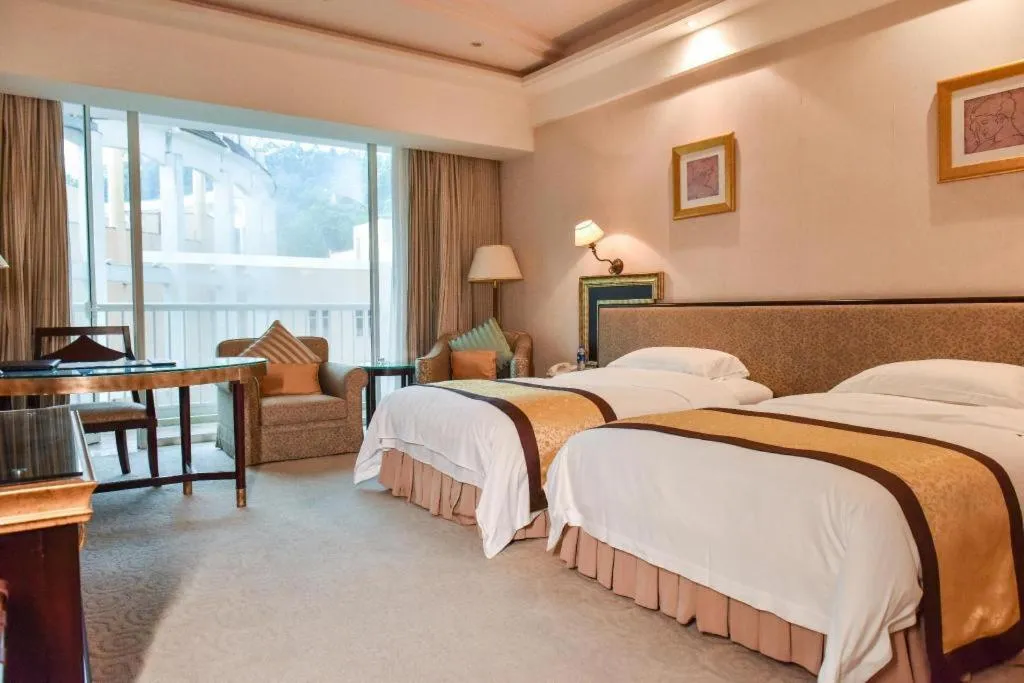 Bed in Dongguan MCB Lake Hotel