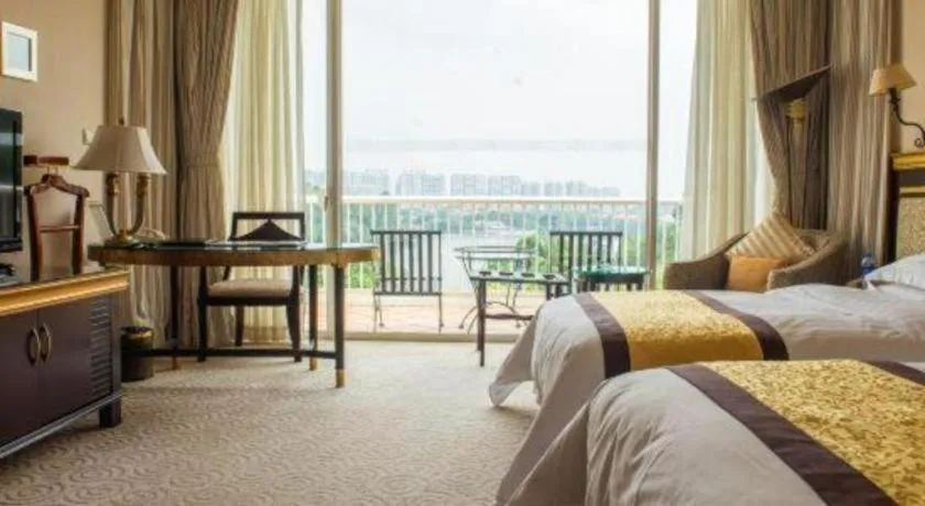 Bed in Dongguan MCB Lake Hotel