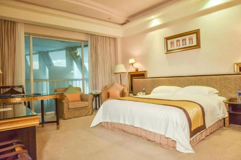 Bed in Dongguan MCB Lake Hotel