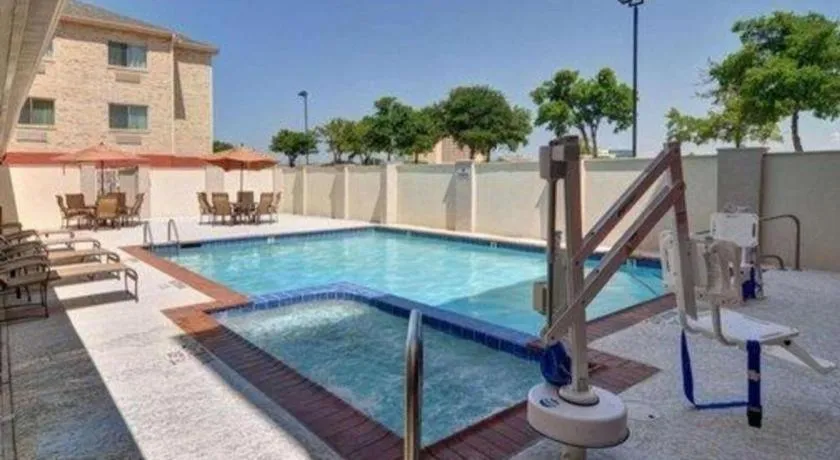 Comfort Inn DFW Airport North