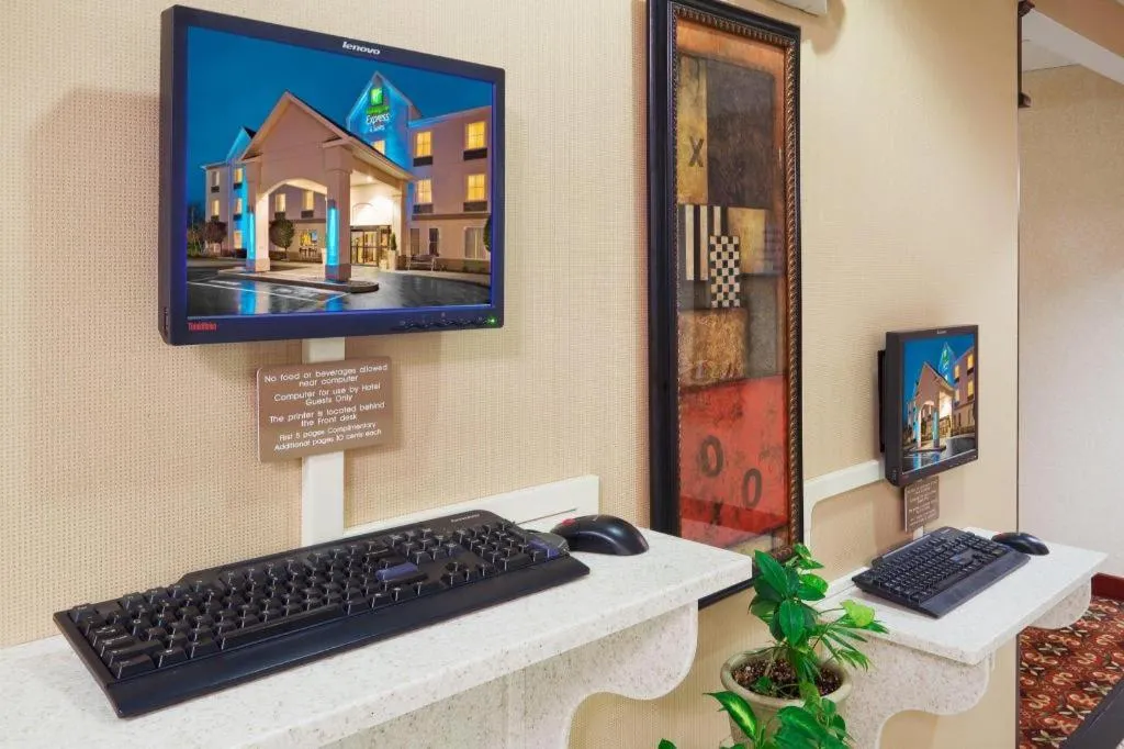 Holiday Inn Express Frackville Hotel By IHG