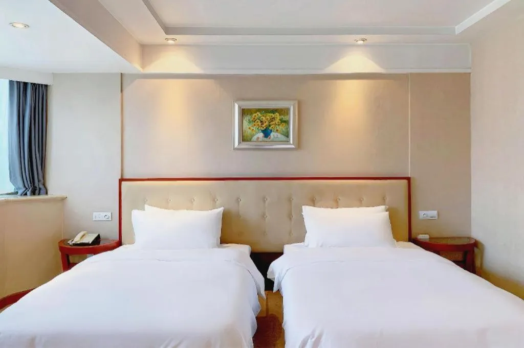 Bed in Nanchang Galactic Peace International Hotel