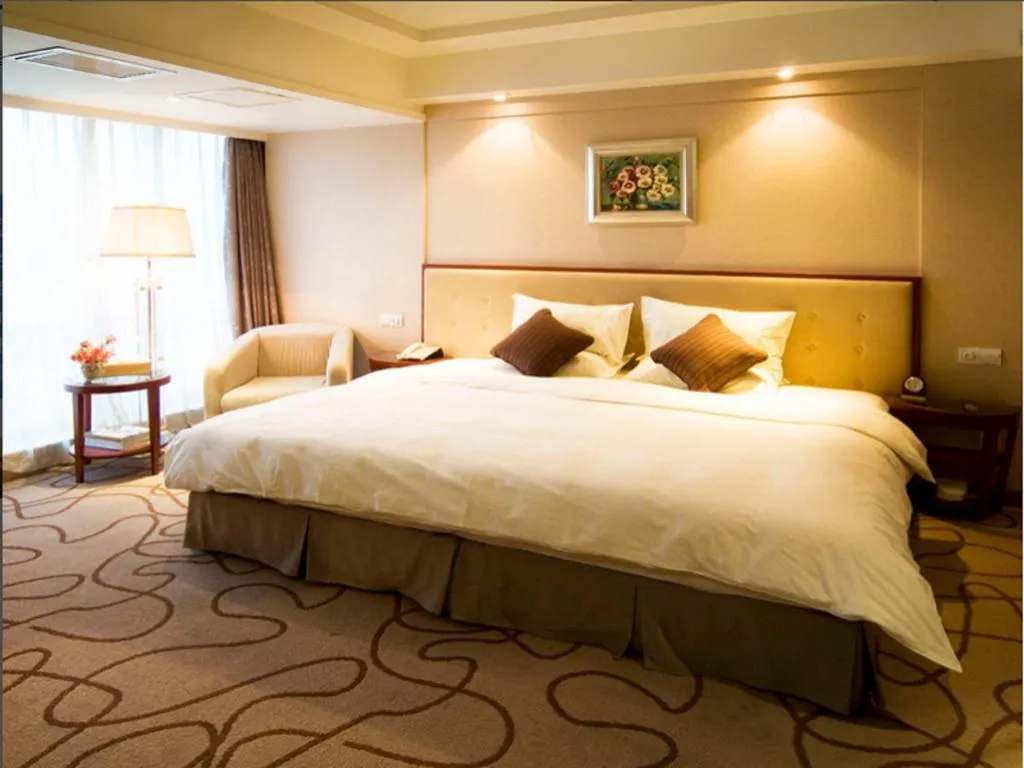 Bed in Nanchang Galactic Peace International Hotel