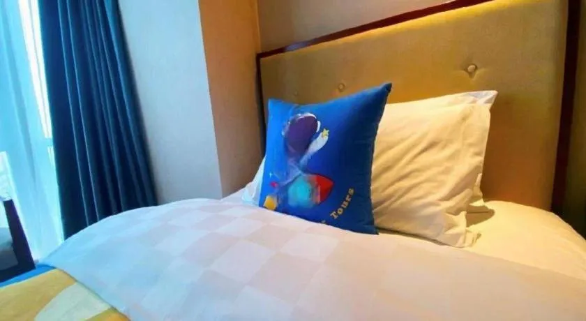 Bed in Nanchang Galactic Peace International Hotel
